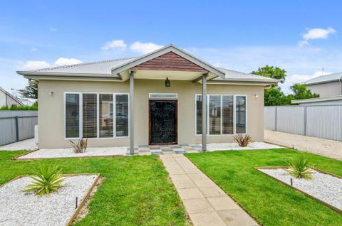 Zaahira House - Accommodation Batemans Bay 1