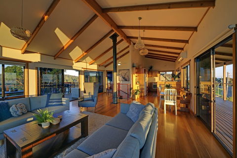 Zenith - Accommodation Batemans Bay 3