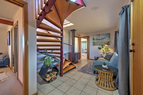 Zenith - Accommodation Batemans Bay 1