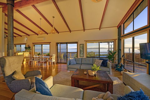Zenith - Accommodation Batemans Bay 5