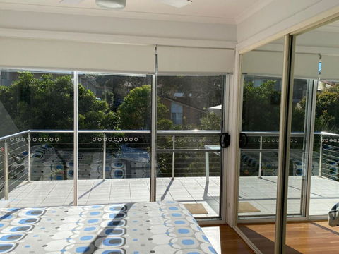 Ultimate Beach House 19a Graham Street Views Peace & Quiet - Accommodation Batemans Bay 6