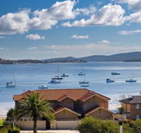 Aislinn 3 / 273 Corrie Parade air con water views BBQ - Accommodation Batemans Bay