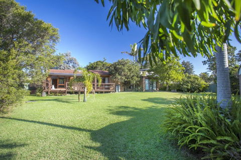 Family Paradise - Accommodation Batemans Bay 5
