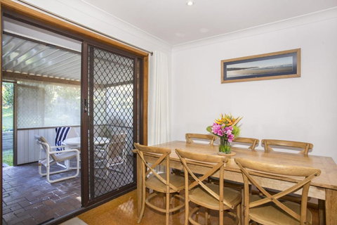 Relaxed Homely Retreat 57 Carroll Ave - Accommodation Batemans Bay 1