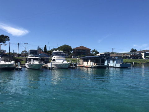 9 Braemar Skip Hop & Jump From Everything - Accommodation Batemans Bay 2