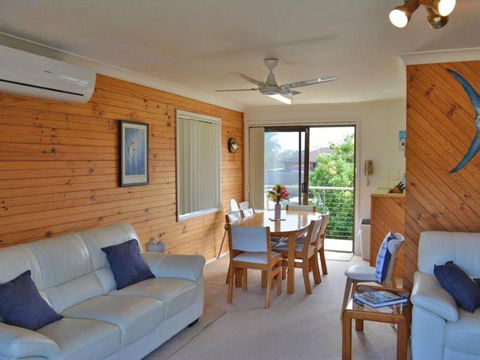 The Verandah 9 Hanson Avenue Fantastic Child Friendly Home - Accommodation Batemans Bay 3