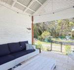 Little Beach House 4 James Crescent Little Beach with air con WiFi  boat parking - Accommodation Batemans Bay