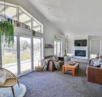Mortimers Wines The Canopy Loft - Accommodation Batemans Bay