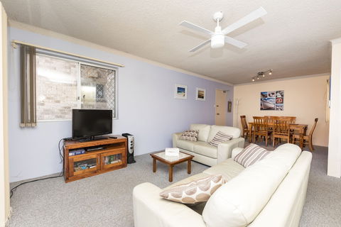 Camelot Unit 06 - Accommodation Batemans Bay 4