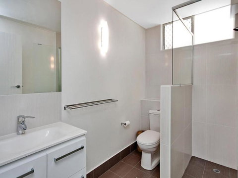 Beachcomber Unit 4 Beachside Unit  - Accommodation Batemans Bay 5