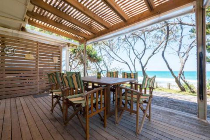 Aroona QLD Accommodation Batemans Bay