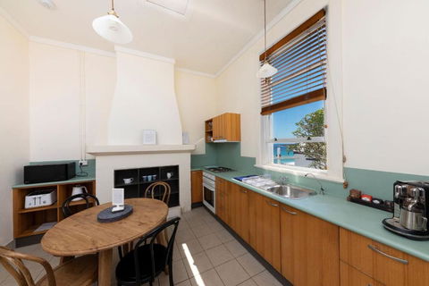 Seal Rocks Lighthouse Cottages - Accommodation Batemans Bay 7