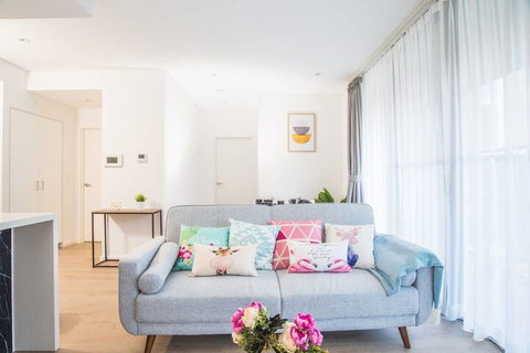 Warm Soul Apartment In The Heart Of Eastwood - Accommodation Batemans Bay 5
