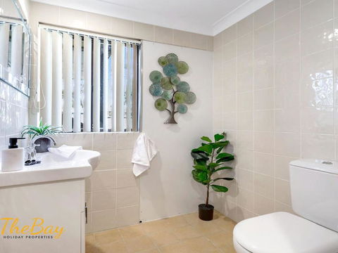 Karinya At Little Beach Downstairs - Accommodation Batemans Bay 3