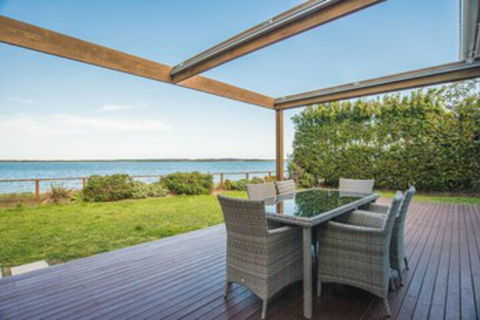 Ultimate Sandringham Beach Front Luxury House - Accommodation Batemans Bay 0