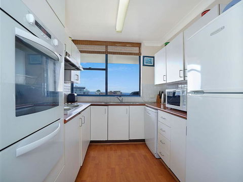 St Tropez Unit 39 The Entrance NSW - Accommodation Batemans Bay 5
