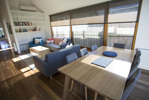 GALWAY COTTAGE - Accommodation Batemans Bay 6