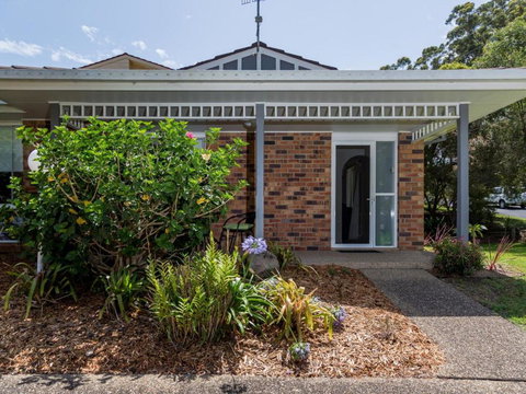 Lovely Modern Villa Amidst Peaceful Surroundings - Accommodation Batemans Bay 6
