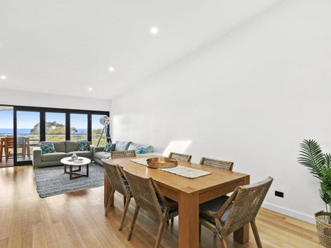 POINT BREAK NEW LISTING 2019 - Accommodation Batemans Bay 1