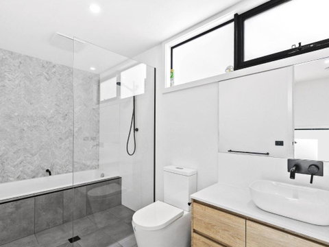 POINT BREAK NEW LISTING 2019 - Accommodation Batemans Bay 6