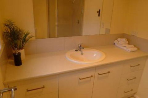 OCEAN BREEZE - Accommodation Batemans Bay 4