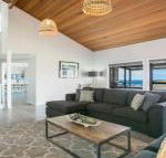 Ohana Oasis front row to reserve beach  ocean - Accommodation Batemans Bay