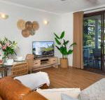 St Tropez Beachside Luxe - Accommodation Batemans Bay