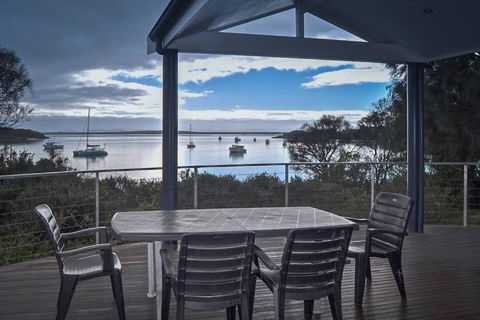 Rest A Shore Coffin Bay - Accommodation Batemans Bay 5