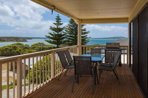 Bimbadeen - Accommodation Batemans Bay 3