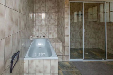 Bimbadeen - Accommodation Batemans Bay 5