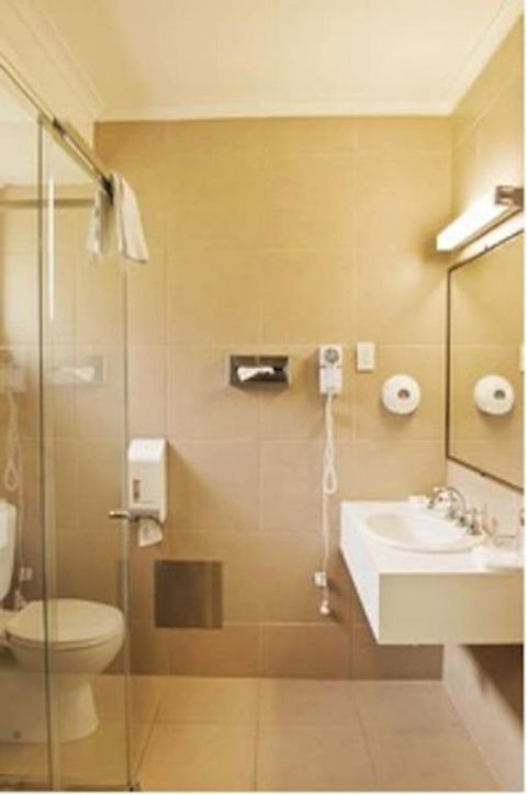 Classic Twin Bed Room 1 In Oakleigh - Accommodation Batemans Bay 4