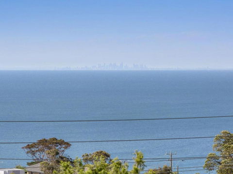 VIEWS At MCCRAE..... - Accommodation Batemans Bay 4