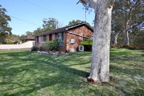 Wildwood Pet Friendly 5 Mins To Beach - Accommodation Batemans Bay 3