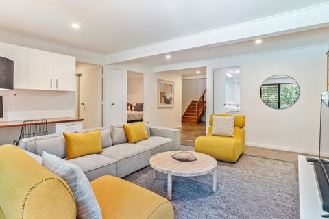 Holiday Hideaway Sunshine Beach - Accommodation Batemans Bay 3