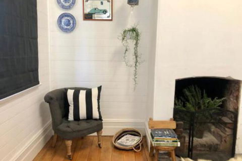 The Residence Stylish Comfort With Fireplace - Accommodation Batemans Bay 3