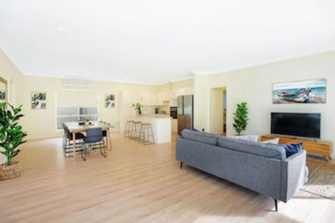 Aldinga Beach Experience - Accommodation Batemans Bay 0