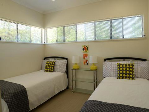 LANDSCAPE At PALM COVE - Accommodation Batemans Bay 3