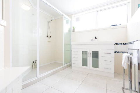 Hilltop House - Accommodation Batemans Bay 5