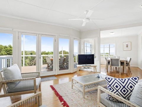 KIMBERLEY McCRAE - Accommodation Batemans Bay 3