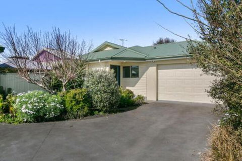 Easy Living Rosebud - Accommodation Batemans Bay 2
