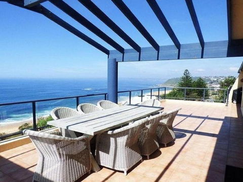 Cliff View 62 Forresters Beach Road - Accommodation Batemans Bay 5