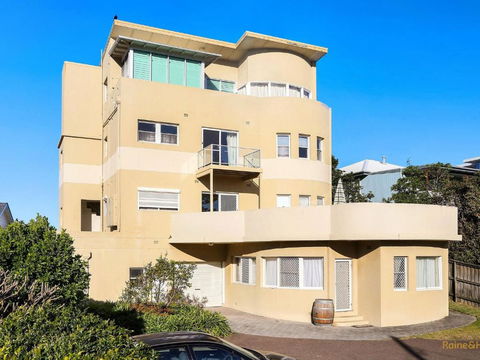 Horizons 1 / 99 Ocean View Drive - Accommodation Batemans Bay 6