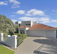 Castaways Beachside Family Retreat 44 Driftwood Drive - Accommodation Batemans Bay