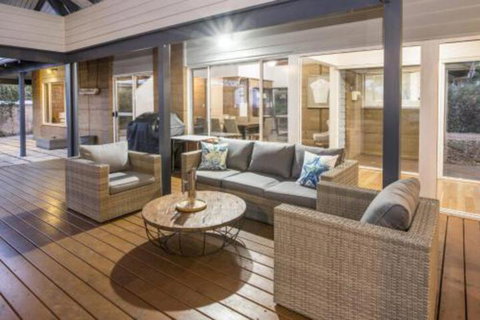 EeBee House - Accommodation Batemans Bay 5