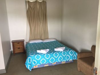 Duke Of Kent Hotel - Accommodation Batemans Bay 6