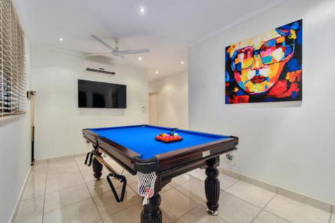 Luxury Darwin City Lights Jacuzzi Central Location Large House New Furnishings - Accommodation Batemans Bay 4