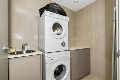 Coolwaters Penthouse - Accommodation Batemans Bay 3
