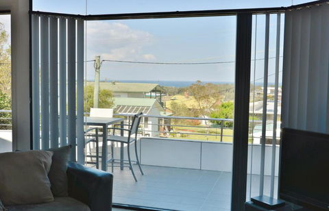 The Boat House - Accommodation Batemans Bay 6
