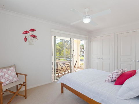 Relax At Pacific 1 / 26 Pacific Avenue Private Duplex With Enclosed Yard - Accommodation Batemans Bay 1