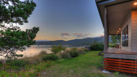 Tides Reach - Essentially Tas Dover - Accommodation Batemans Bay 2